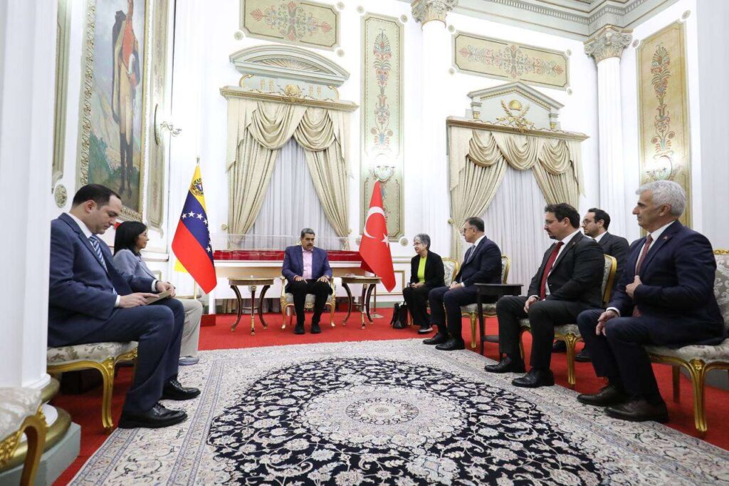 Maduro consolida alianzas estratégicas con petrolera estatal turca