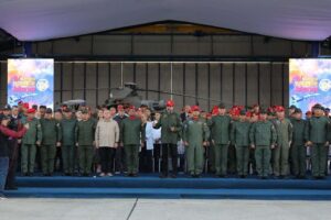 Maduro crea condecoración “Gran Victoria de Ayacucho”