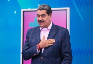 Maduro: el fascismo intenta reactivar la violencia con los comanditos