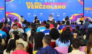 Maduro instruye elaborar el Plan de las 7 Transformaciones Estudiantiles