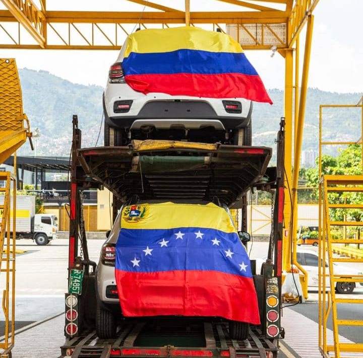 Más de 200 empresas venezolanas y colombianas celebran rueda de negocios