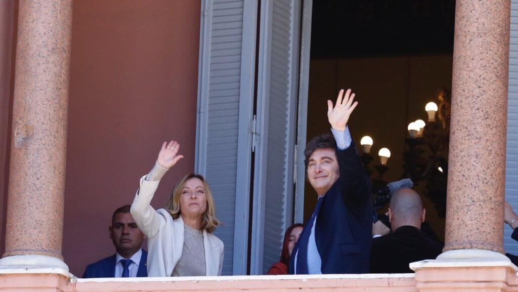 "Show para fascistas y nazis"