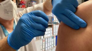 OMS identifica 17 patógenos letales que ameritan priorizar vacunas