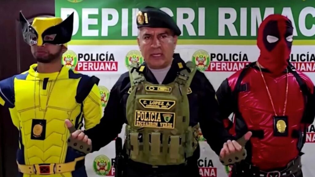 Policías disfrazados de superhéroes atraparon a vendedores de drogas