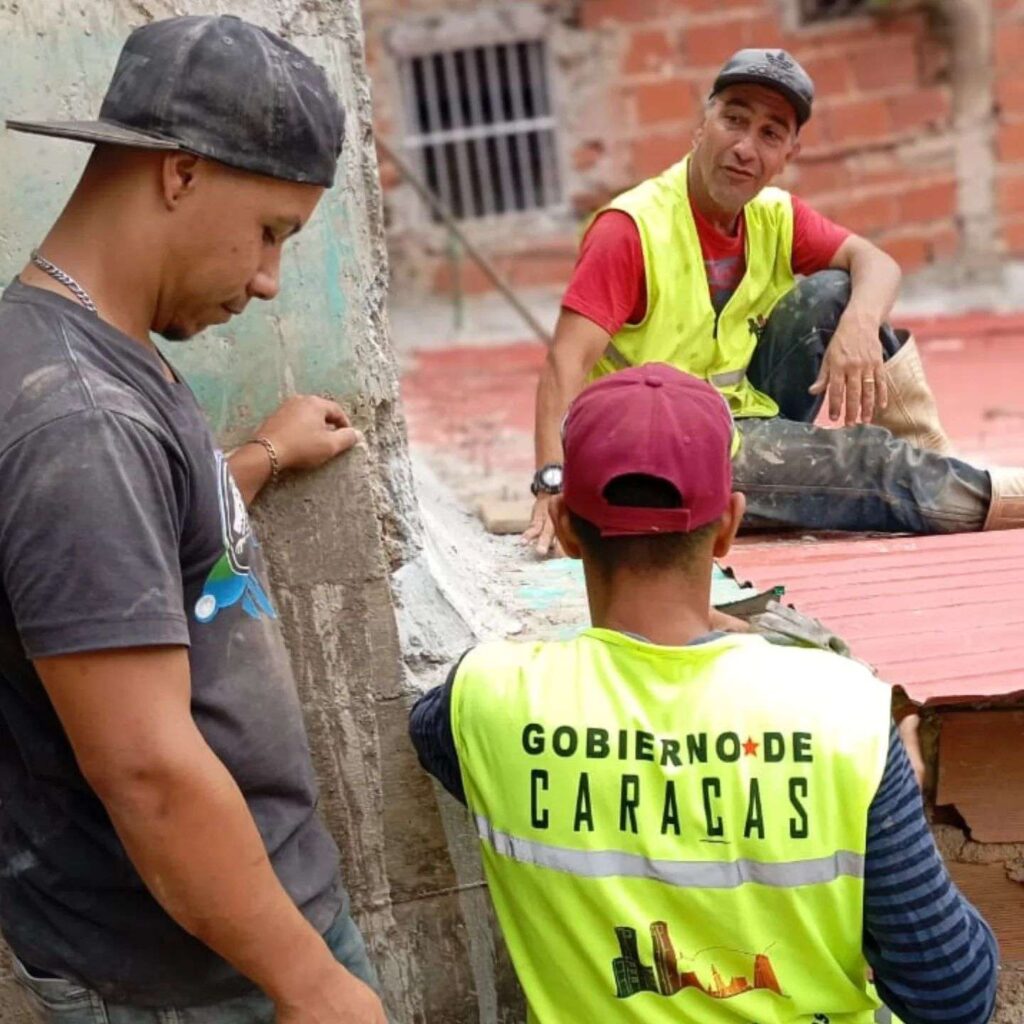 Rehabilitan base de misiones en Las Tres Pullas