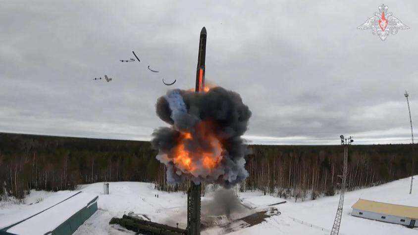 Rusia producirá en serie su nuevo misil balístico Oréshnik