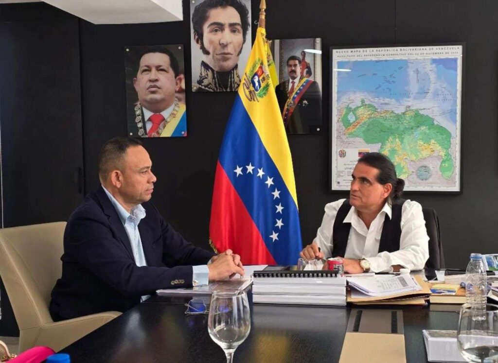 Trazan planes estratégicos para impulsar desarrollo industrial