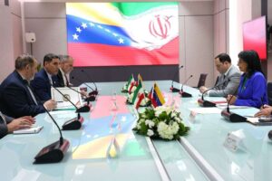 Vicepresidenta ejecutiva se reunió con delegación iraní de alto nivel