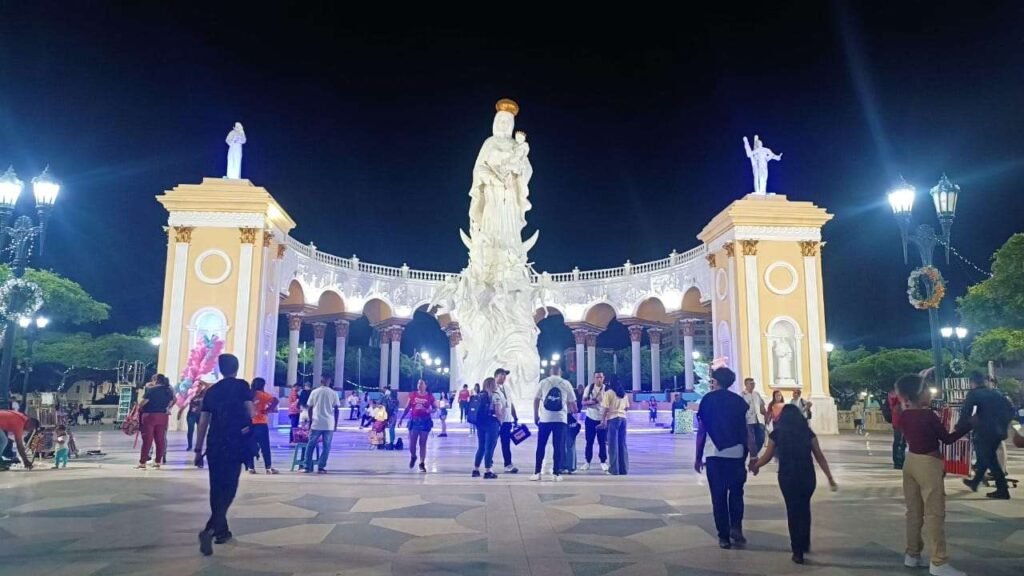 Zulianos celebran hoy a su Virgen de Chiquinquirá