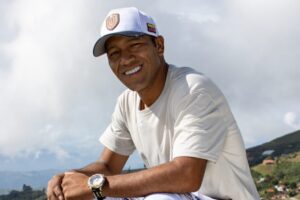 Con su nueva producción discográfica, Jonathan "El viajero" promete deleitar a su público