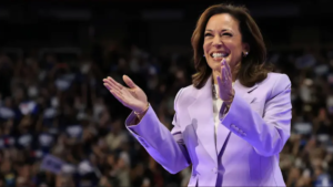 Harris obtiene apoyo mayoritario de votantes latinos en estados decisivos