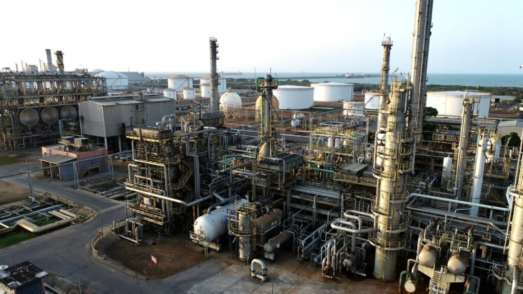 Pdvsa anuncia restablecimiento del servicio de gas tras explosión en planta de Monagas