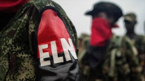 Autoridades de Colombia pactaron un cese al fuego con disidencia del ELN