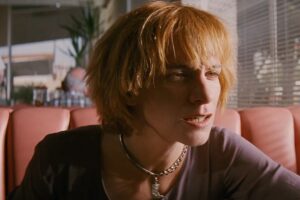 Para 'Pulp Fiction' a los 3 minutos y 45 segundos. Este brillante detalle demuestra que Quentin Tarantino ha pensado en todo