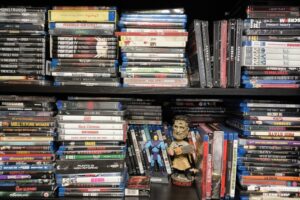 El coleccionismo de películas y series en formato físico está herido de muerte. El mayor error que podríamos cometer es dejar que se muera del todo