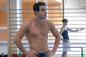 Este biopic con Óscar Casas prometía ser una de las grandes series españolas de 2024. Se canceló a días de su estreno por un grave escándalo y no sabemos si la veremos algún día