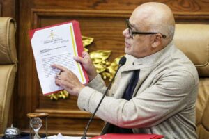 AN aprueba solicitar aplicación de Ley Simón Bolívar a exparlamentarios