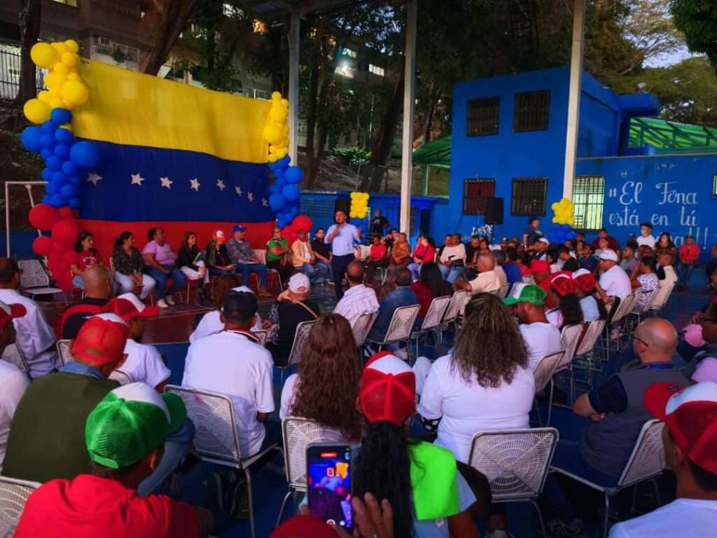Asamblea comunal de Petare analiza la importancia de la elección de jueces de paz