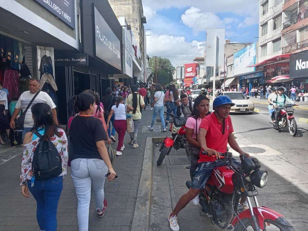 Barquisimetanos estrenan ordenamiento vial - Últimas Noticias