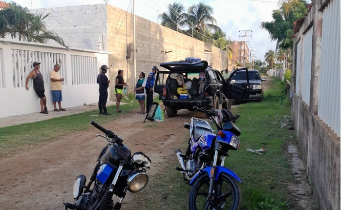 Un hombre hizo lo peor con su esposa y luego con él, frente a una posada en Chichiriviche