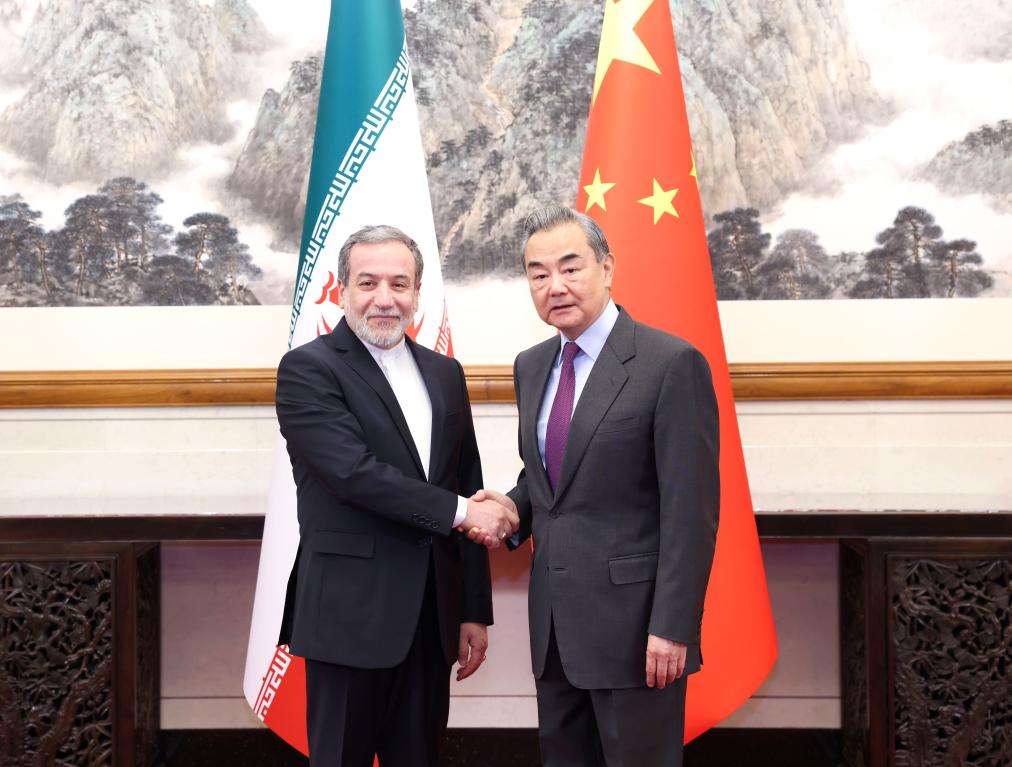 China insta a respetar integridad territorial de países del Medio Oriente