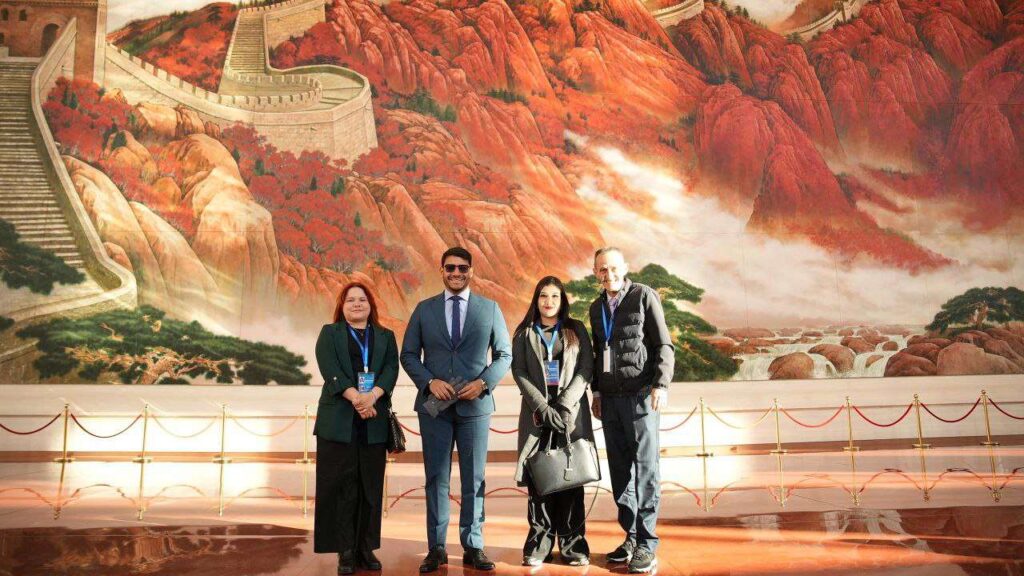 Delegación del Psuv llega a China para participar en IV Foro de Partidos Políticos