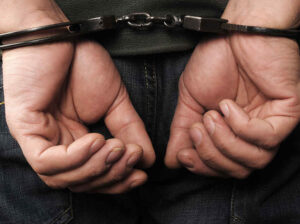 Detuvieron a dos hermanos que transportaban 4.173 cartuchos