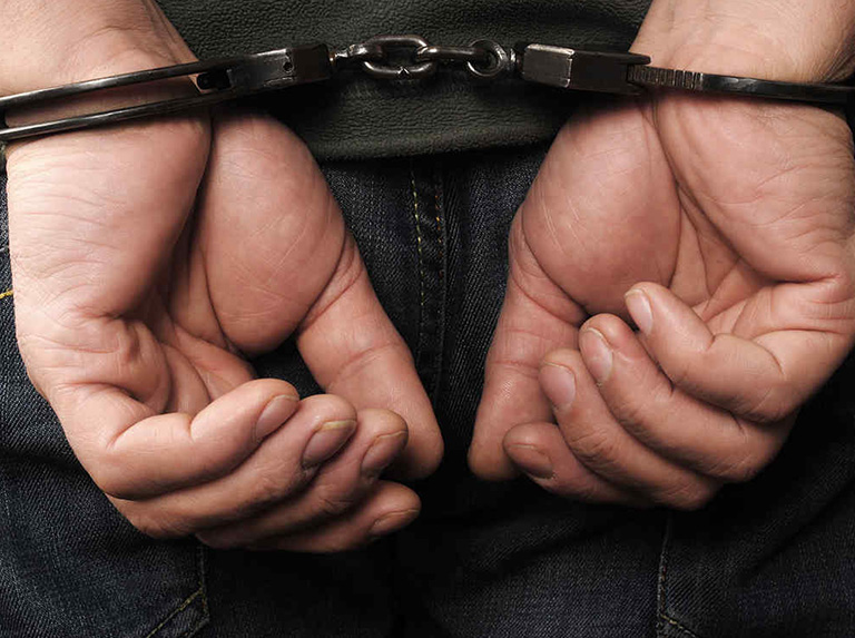 Detuvieron a dos hermanos que transportaban 4.173 cartuchos