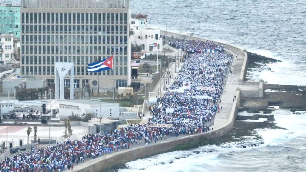 Díaz-Canel agradeció grito unánime de Cuba contra bloqueo EEUU