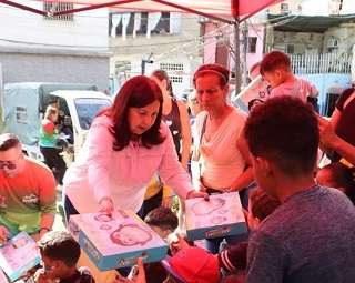 Dieron juguetes a los chamos de Caracas y las regiones