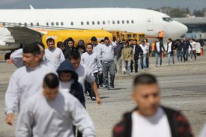 EEUU bate récord en migrantes retornados a Guatemala en 2024