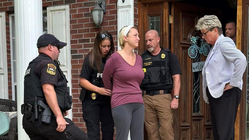 Maestra violó a un estudiante de 12 años dentro de su casa, quedó embarazada y ahora estará 25 años en la cárcel