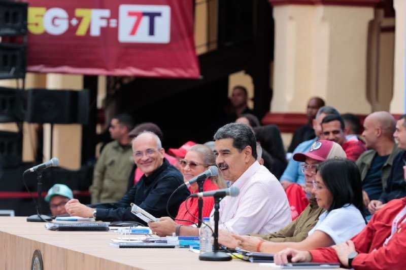 El Bloque Histórico puede construir una nueva sociedad