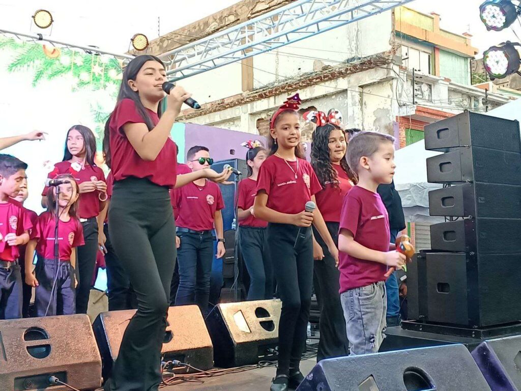 Gaiteros rendirán homenaje a la Virgen de Santa Lucía