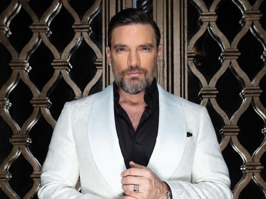 julian gil