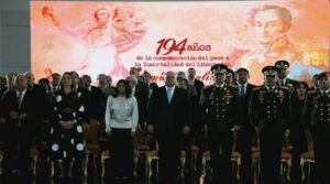 "hoy el pueblo de Venezuela mantiene vivo el legado de los Libertadores de América"