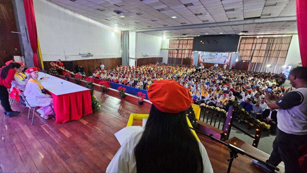 Gradúan 226 odontólogos en Universidad de Ciencias de la Salud