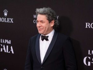 Gustavo Dudamel dirigirá en reapertura de Notre Dame