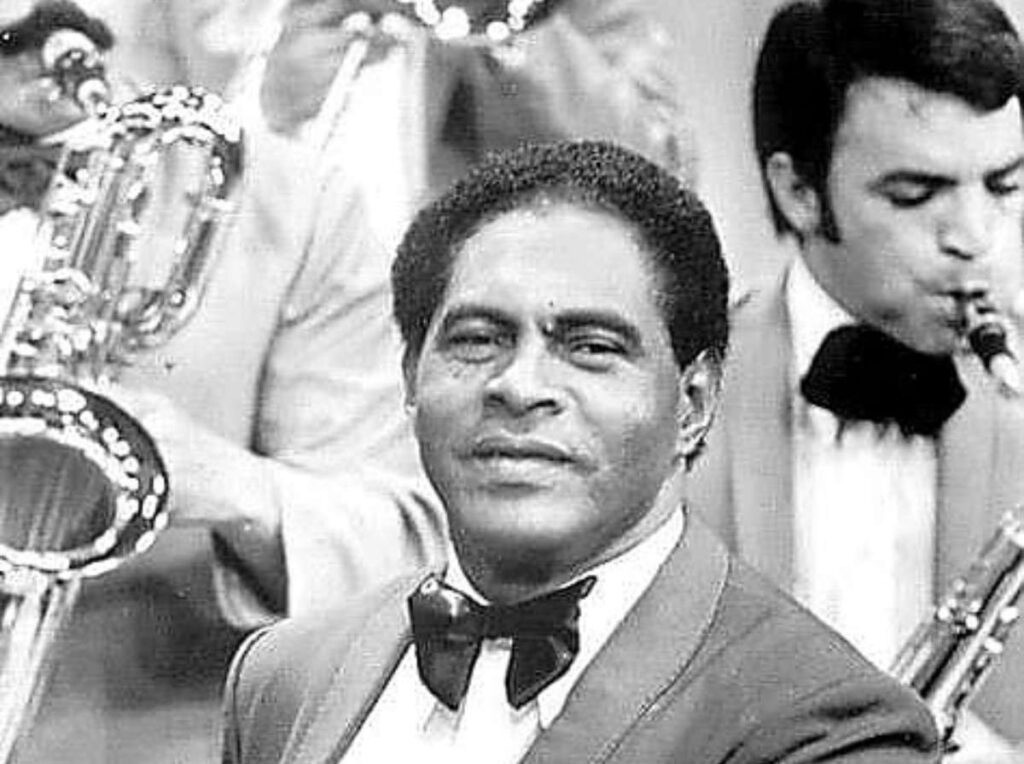 La cota Lil: Aviso de cincuentenario