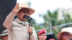 Nicolás Maduro juró que Miraflores jamás caerá en las manos de la oligarquía