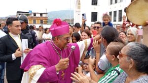 Monseñor Lisandro: Unámonos a caminar por la iglesia que peregrina de brazos abiertos