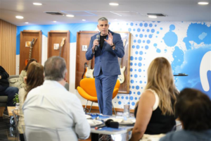 Movistar cierra 2024 con nuevas promociones para obsequiar un carro 0 kilómetros, motos y paquetes turísticos