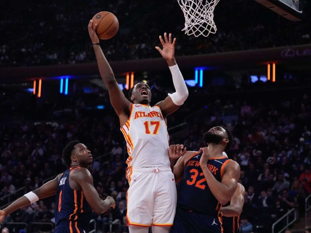 Onyeka Okongwu sufrió una lesión en la rodilla