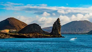 Piden fiscalizar entrada de buques gringos a Galápagos