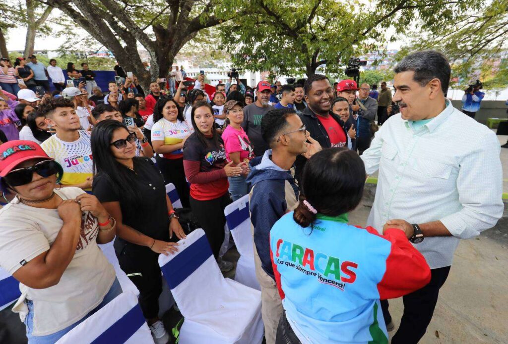 Presidente anuncia elecciones en 2025 para elegir proyectos de la juventud