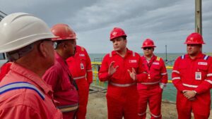 Presidente de Pdvsa inspecciona planes y estrategias de producción de gas