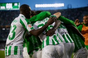 El Betis sacó el empate al FC Barcelona con agónico gol de Assane Diao