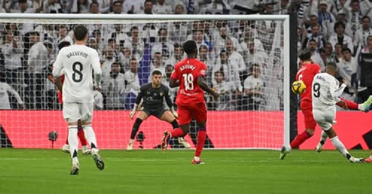 Real Madrid golea 4-2 al Sevilla en el adiós de Jesús Navas