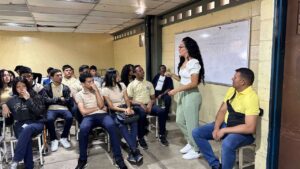 Realizan I Feria de economía circular en Pdvsa La Estancia