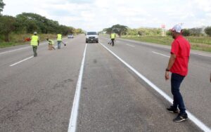 Rehabilitan la autopista José Antonio Páez en Barinas